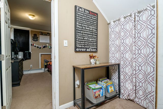 33 Railroad Avenue, Plainfield, CT 06374