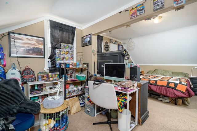 33 Railroad Avenue, Plainfield, CT 06374