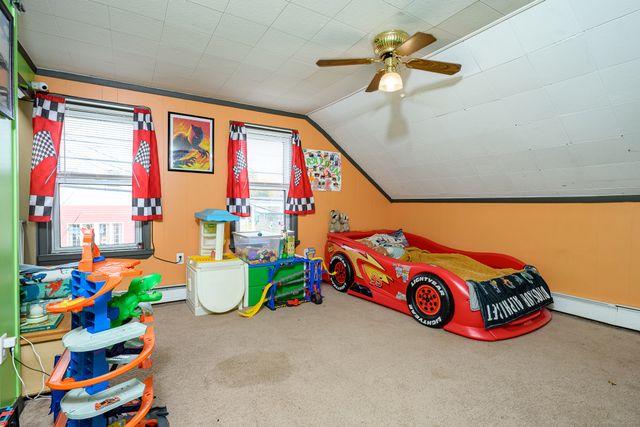 33 Railroad Avenue, Plainfield, CT 06374