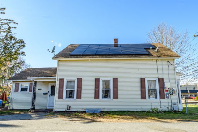 33 Railroad Avenue, Plainfield, CT 06374