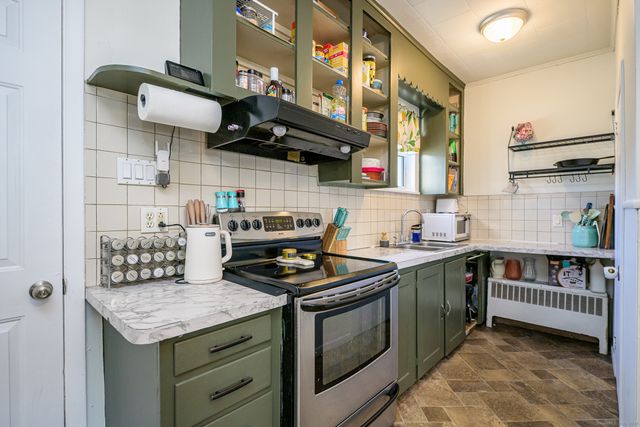 33 Railroad Avenue, Plainfield, CT 06374