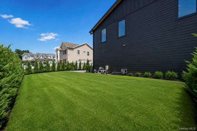 2017 Ladenburg Drive, Westbury, NY 11590