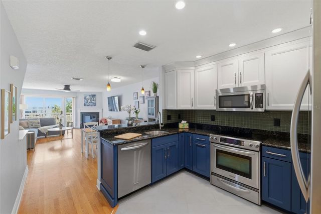 381 MADEIRA CIRCLE, Tierra Verde, FL 33715