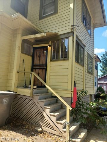 918 Winona Drive, Youngstown, OH 44511