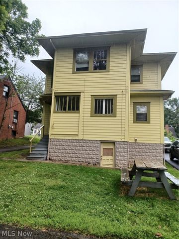 918 Winona Drive, Youngstown, OH 44511