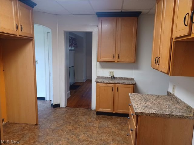 918 Winona Drive, Youngstown, OH 44511