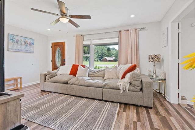 850 New Hope Road, Fayetteville, GA 30214