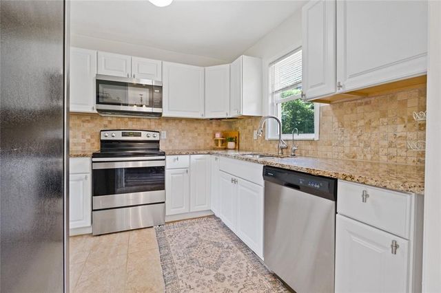 850 New Hope Road, Fayetteville, GA 30214