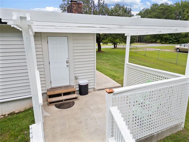 850 New Hope Road, Fayetteville, GA 30214