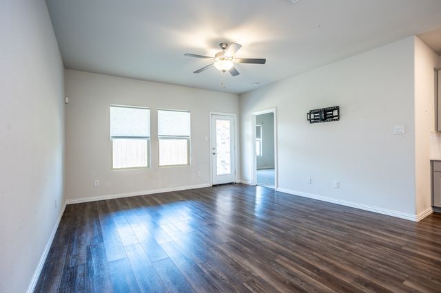 5014 Wolfdale Drive, Princeton, TX 75071