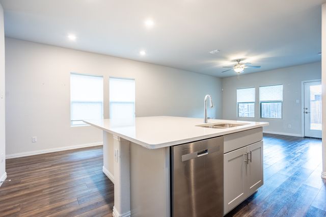 5014 Wolfdale Drive, Princeton, TX 75071