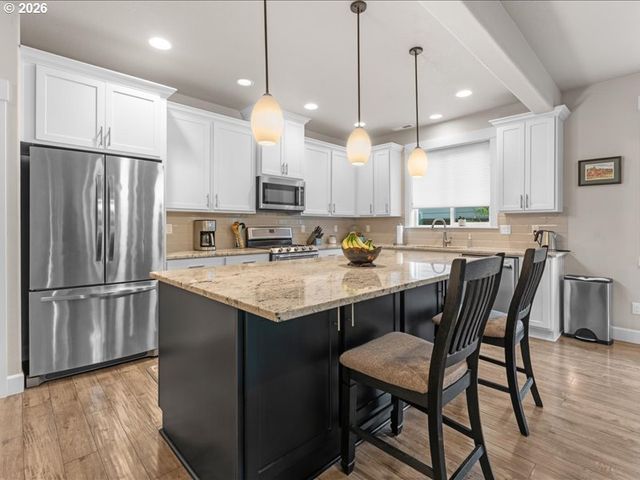 19139 PEASE Rd, Oregon City, OR 97045