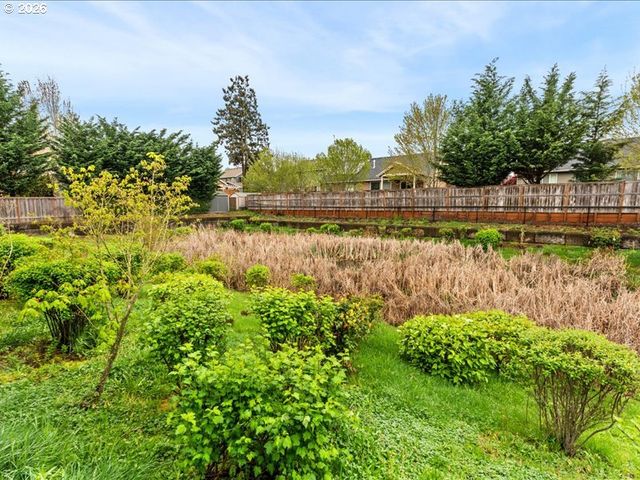 19139 PEASE Rd, Oregon City, OR 97045