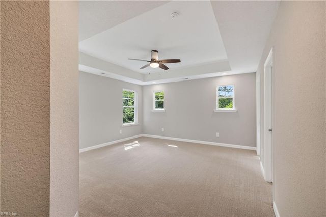 2800 Meadow Wood DR E, Chesapeake, VA 23321