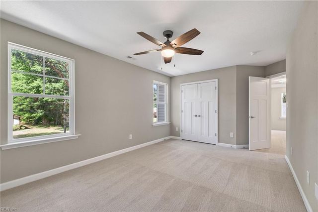 2800 Meadow Wood DR E, Chesapeake, VA 23321