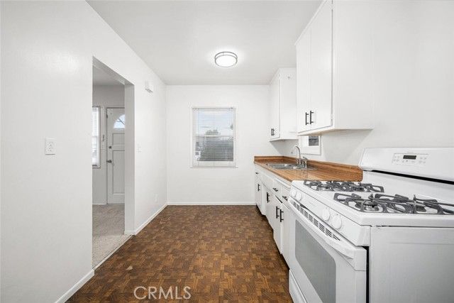 1612 Orange, Costa Mesa, CA 92627