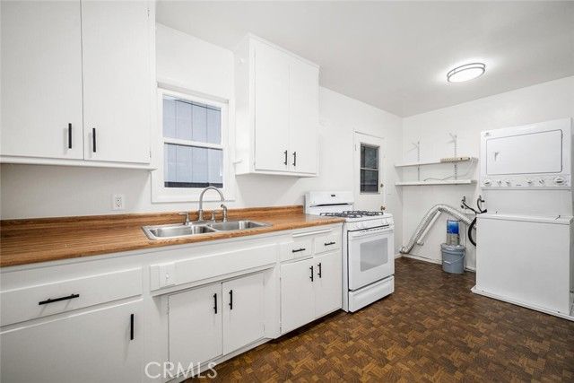 1612 Orange, Costa Mesa, CA 92627