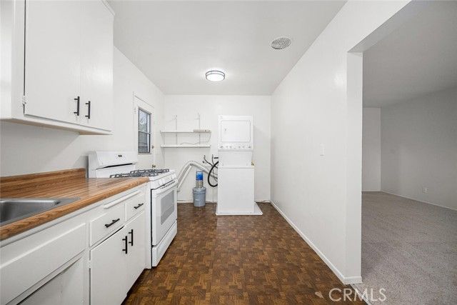 1612 Orange, Costa Mesa, CA 92627