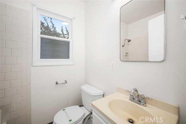 1612 Orange, Costa Mesa, CA 92627