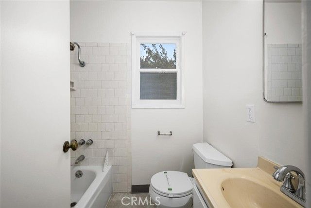 1612 Orange, Costa Mesa, CA 92627