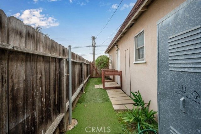 1612 Orange, Costa Mesa, CA 92627