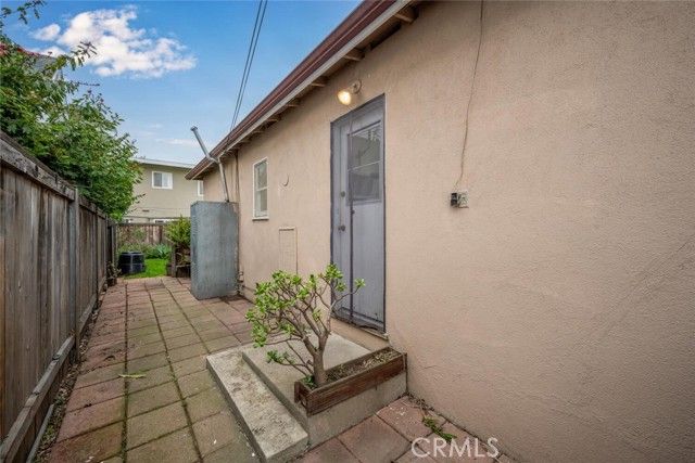 1612 Orange, Costa Mesa, CA 92627