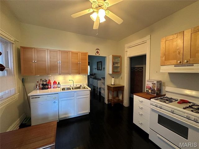 310 N 3rd, Hannibal, MO 63401