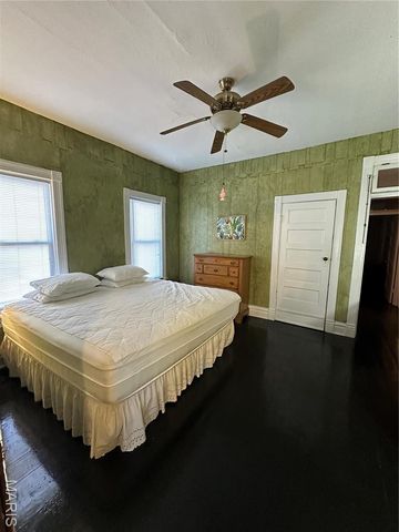 310 N 3rd, Hannibal, MO 63401