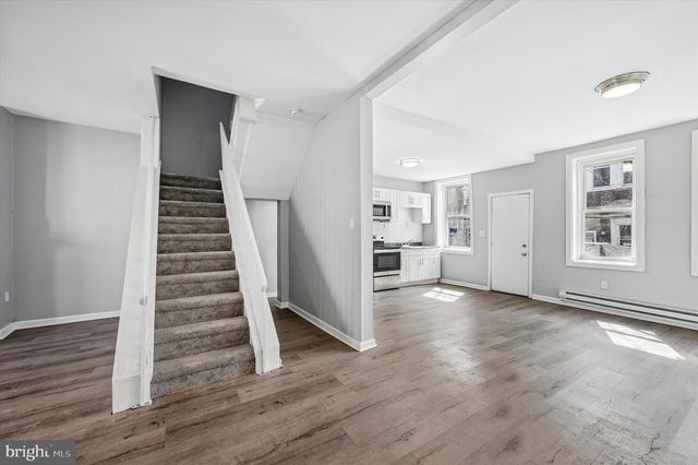 2406 W CLEARFIELD ST, Philadelphia, PA 19132