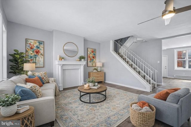 2406 W CLEARFIELD ST, Philadelphia, PA 19132