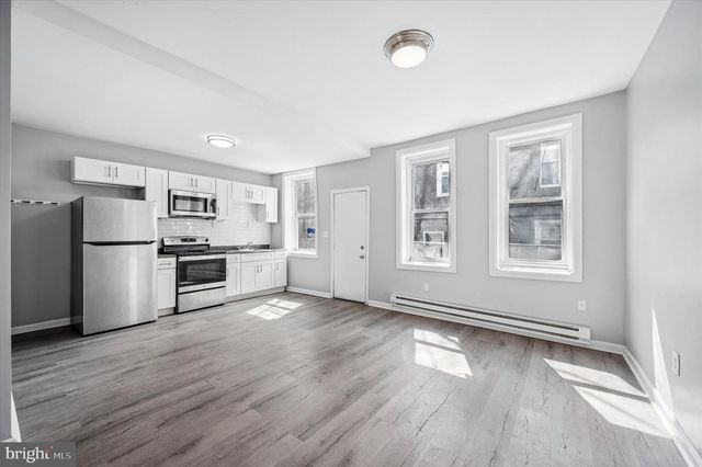 2406 W CLEARFIELD ST, Philadelphia, PA 19132