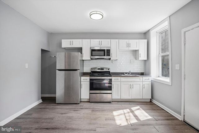 2406 W CLEARFIELD ST, Philadelphia, PA 19132