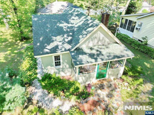 84 Race Track Drive, West Milford, NJ 07421