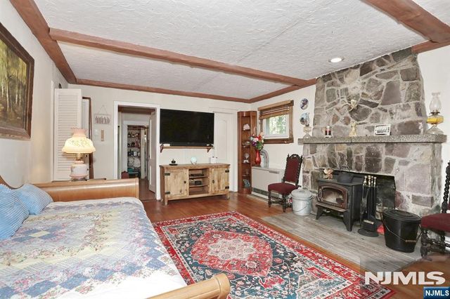 84 Race Track Drive, West Milford, NJ 07421