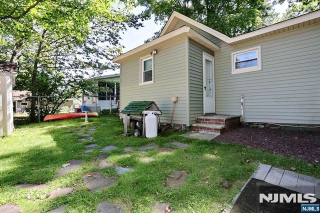 84 Race Track Drive, West Milford, NJ 07421