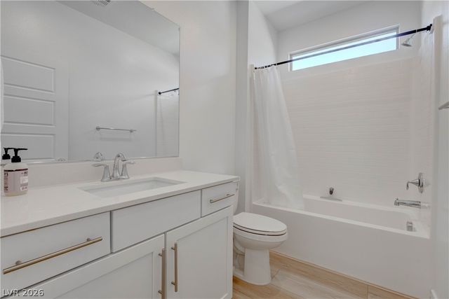904 Kings Cliff Lane, Las Vegas, NV 89138