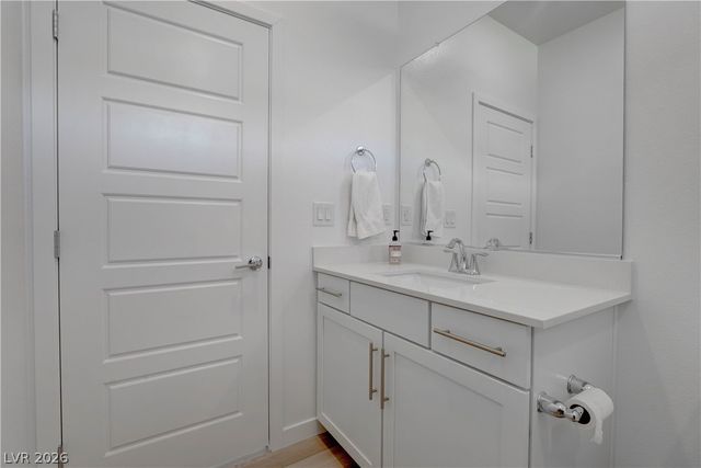 904 Kings Cliff Lane, Las Vegas, NV 89138