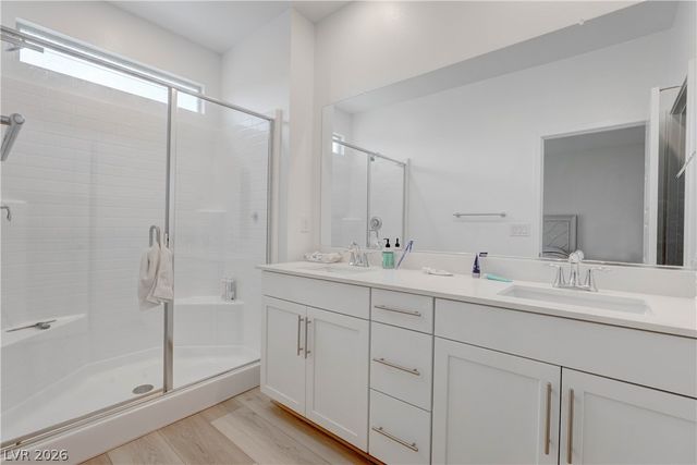 904 Kings Cliff Lane, Las Vegas, NV 89138