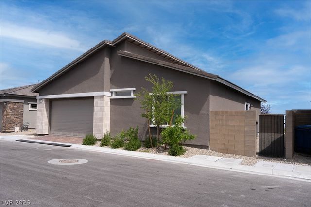 904 Kings Cliff Lane, Las Vegas, NV 89138