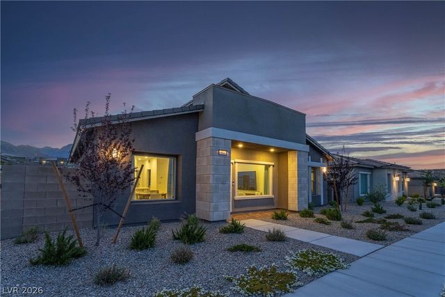 904 Kings Cliff Lane, Las Vegas, NV 89138