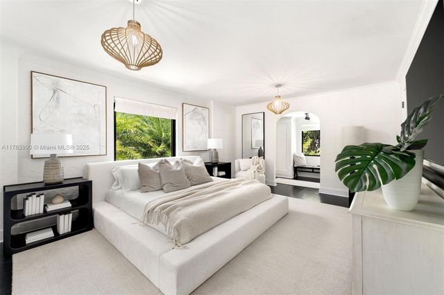 4430 Alton Rd, Miami Beach, FL 33140