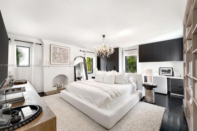 4430 Alton Rd, Miami Beach, FL 33140