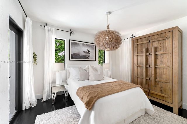 4430 Alton Rd, Miami Beach, FL 33140