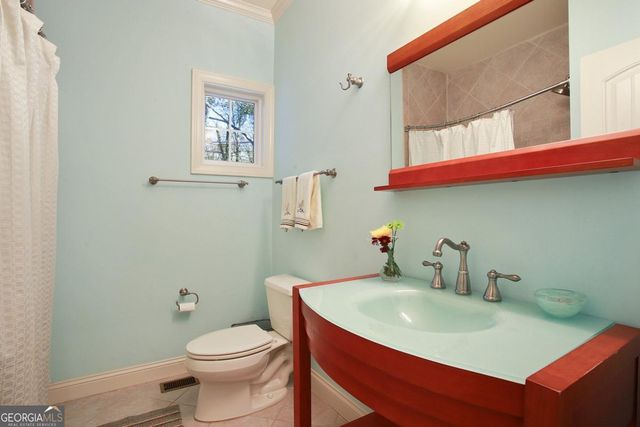 1084 Country Lane NE, Atlanta, GA 30324