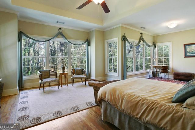 1084 Country Lane NE, Atlanta, GA 30324