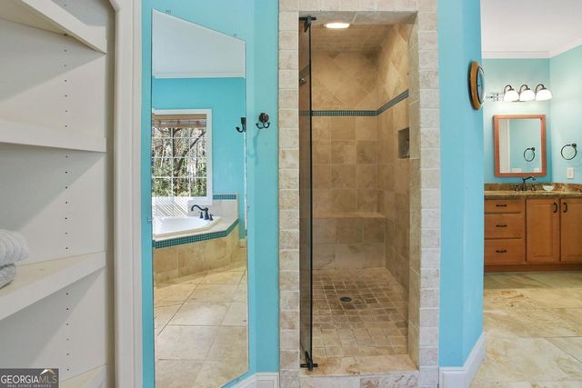 1084 Country Lane NE, Atlanta, GA 30324
