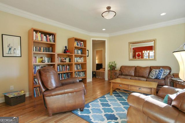 1084 Country Lane NE, Atlanta, GA 30324