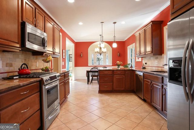 1084 Country Lane NE, Atlanta, GA 30324