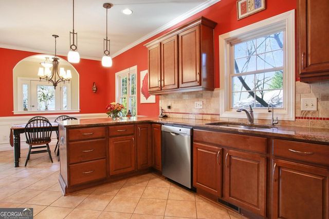 1084 Country Lane NE, Atlanta, GA 30324