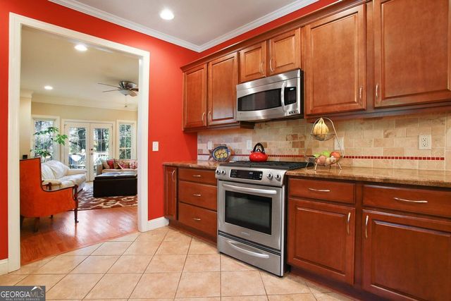 1084 Country Lane NE, Atlanta, GA 30324